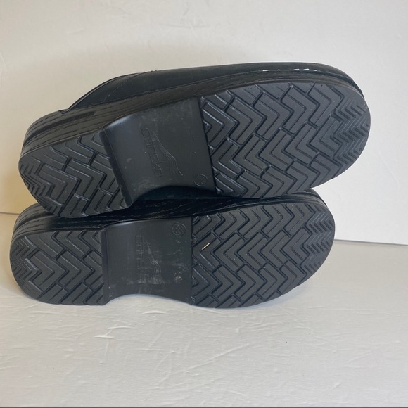 Dansko slip on clog size 38 - Picture 6 of 8